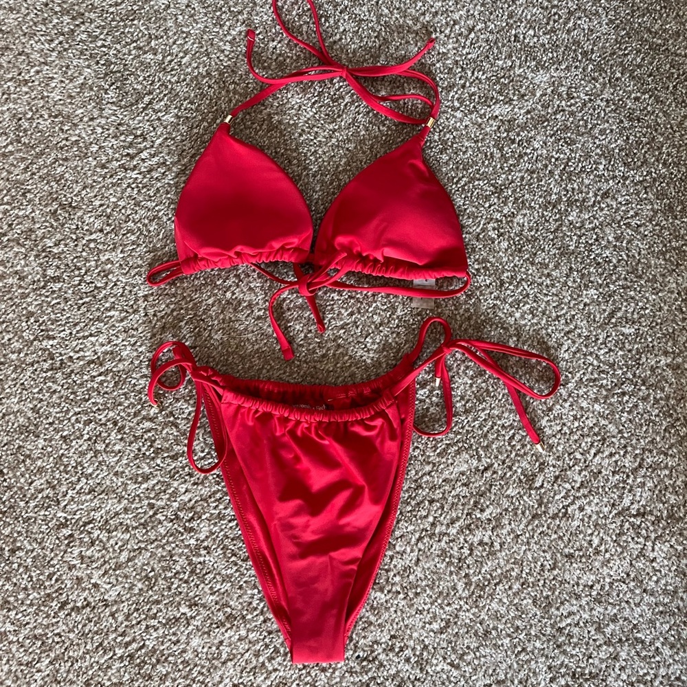 Abercrombie & Fitch Red Cheeky Bikini
